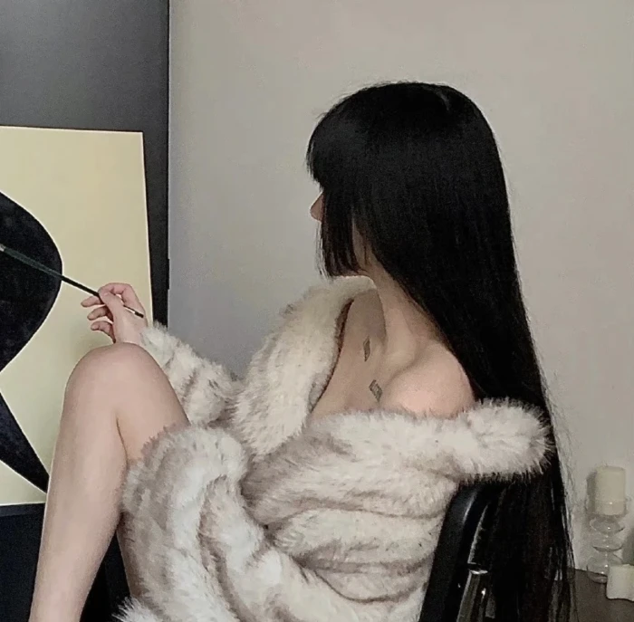 骄矜美人勾勾手，裴总他又失控了